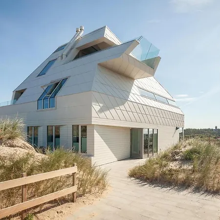Beachhouse 24 Semesterbostad *