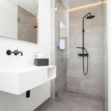 Semesterbostad Beachhouse 24